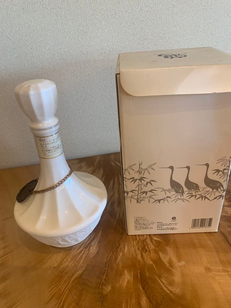 ニッカウイスキー 鶴 17年 陶器ボトル