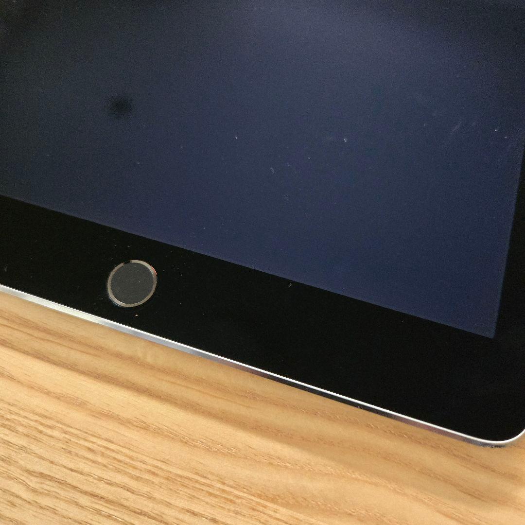 Apple iPad 9.7インチ シルバー 本体