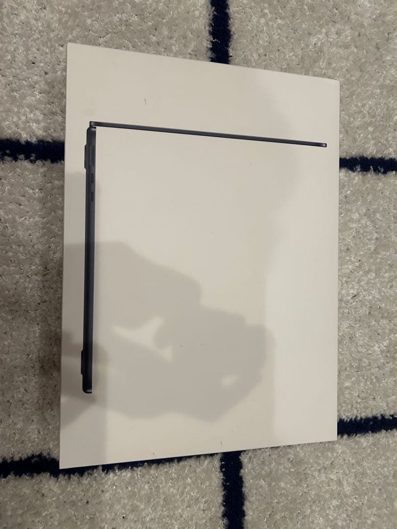 13.6インチ MacBookAir M2 16GB 256GB