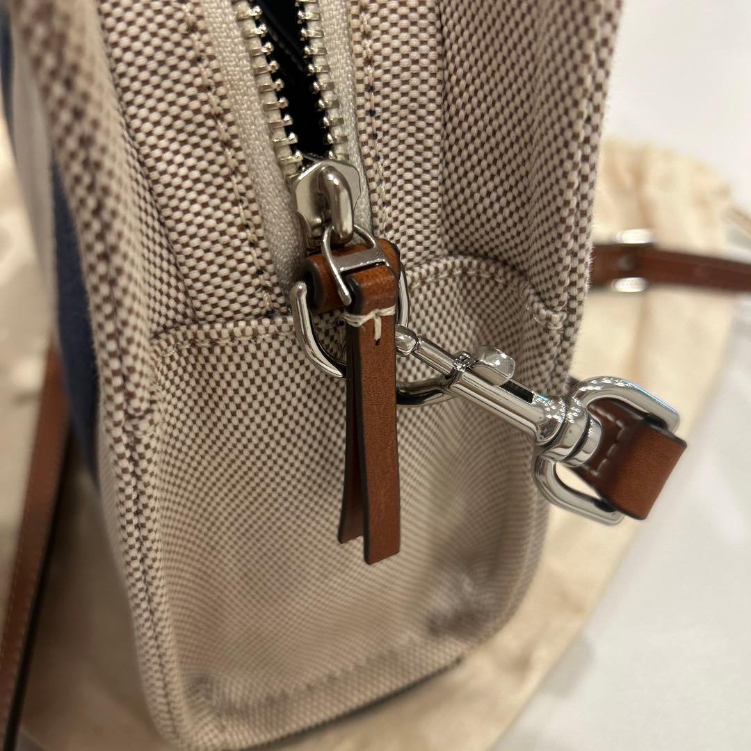 美品　トリバーチバッグ