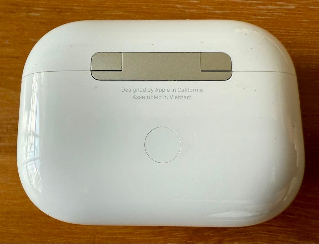 【美品】AirPods Pro 2 付属品完備　6月新品に交換済み