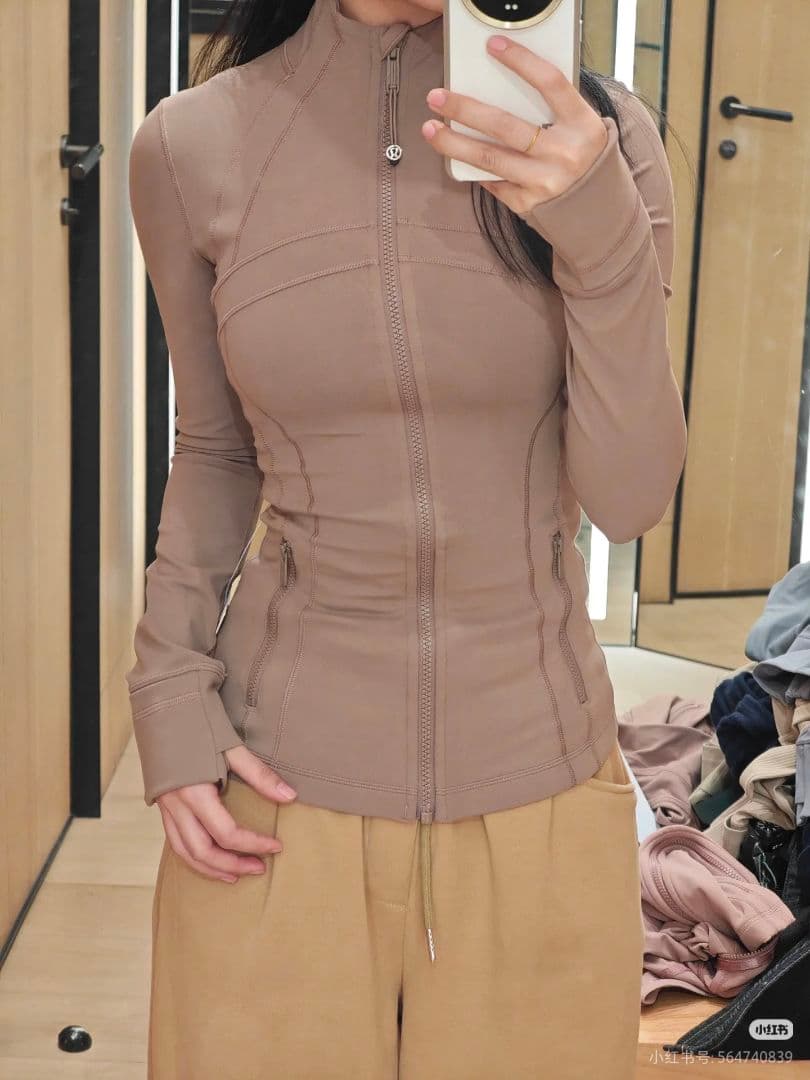 Lululemon ジッパー付きジャケット