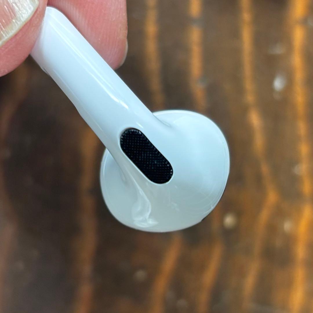おまけ付き　AirPods 4 アクティブノイズキャンセリング
