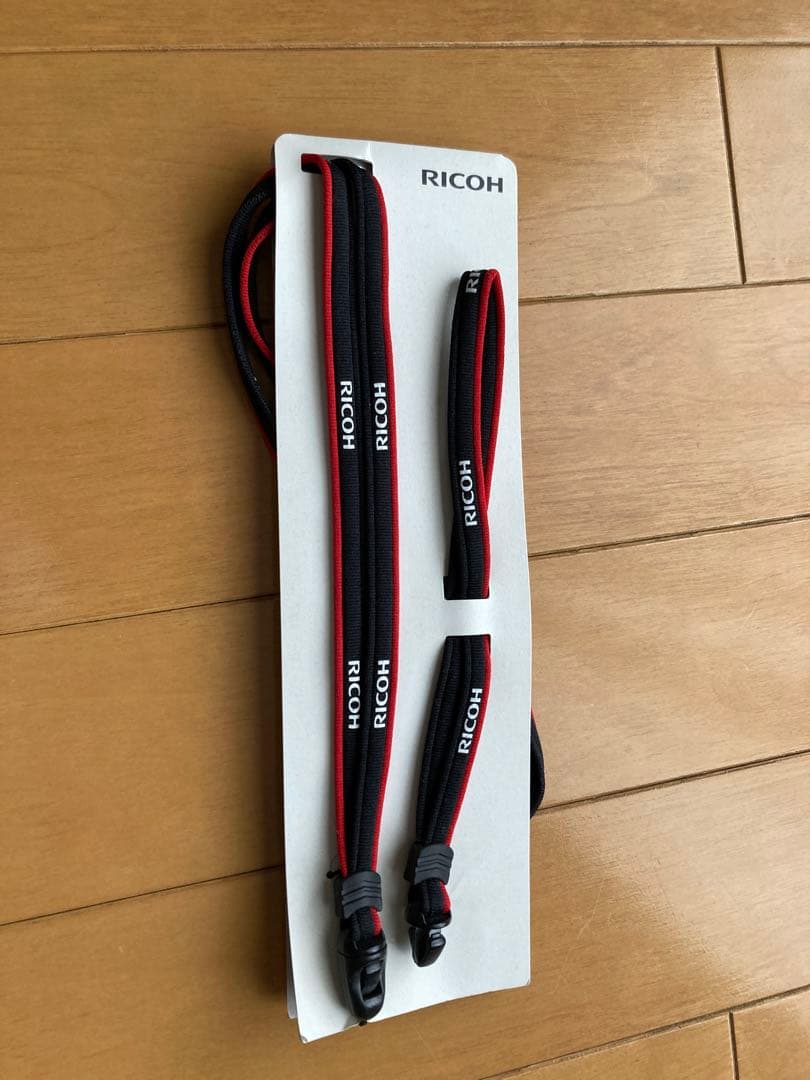 RICOH GX200 コンパクトデジタルカメラ