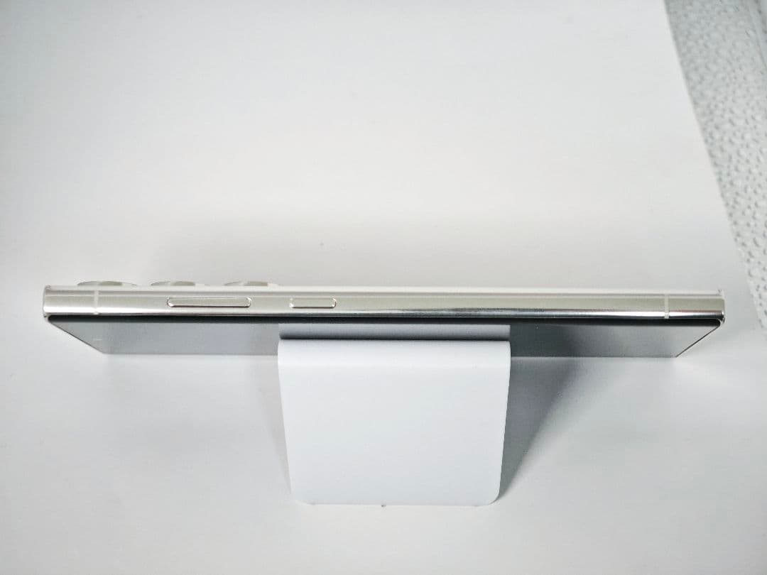 【Aランク】Galaxy S23Ultra 256GB クリーム 韓国版