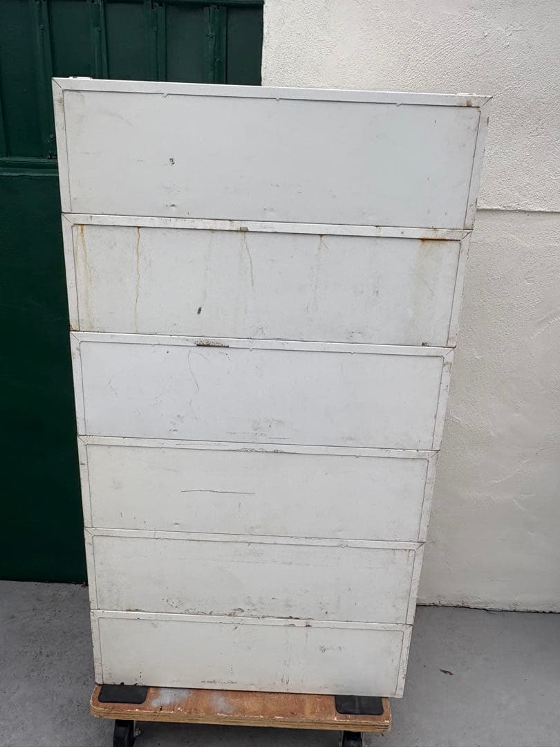 送料込￼ 80年代 ビンテージ　アイアン棚　インダストリアル キャビネット