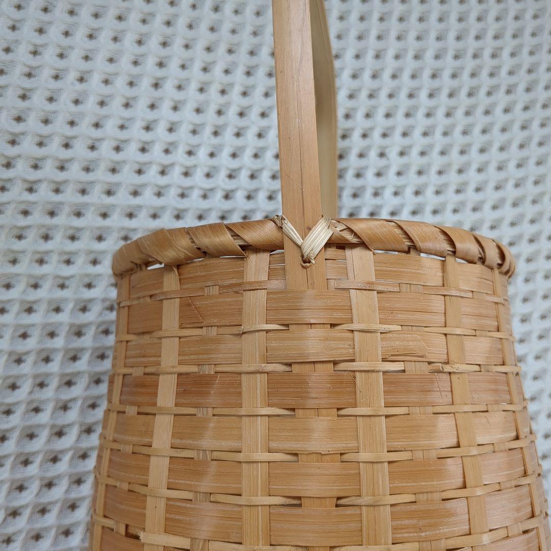 籐かご（竹みたいな細工）サイズ（15cm15cm）