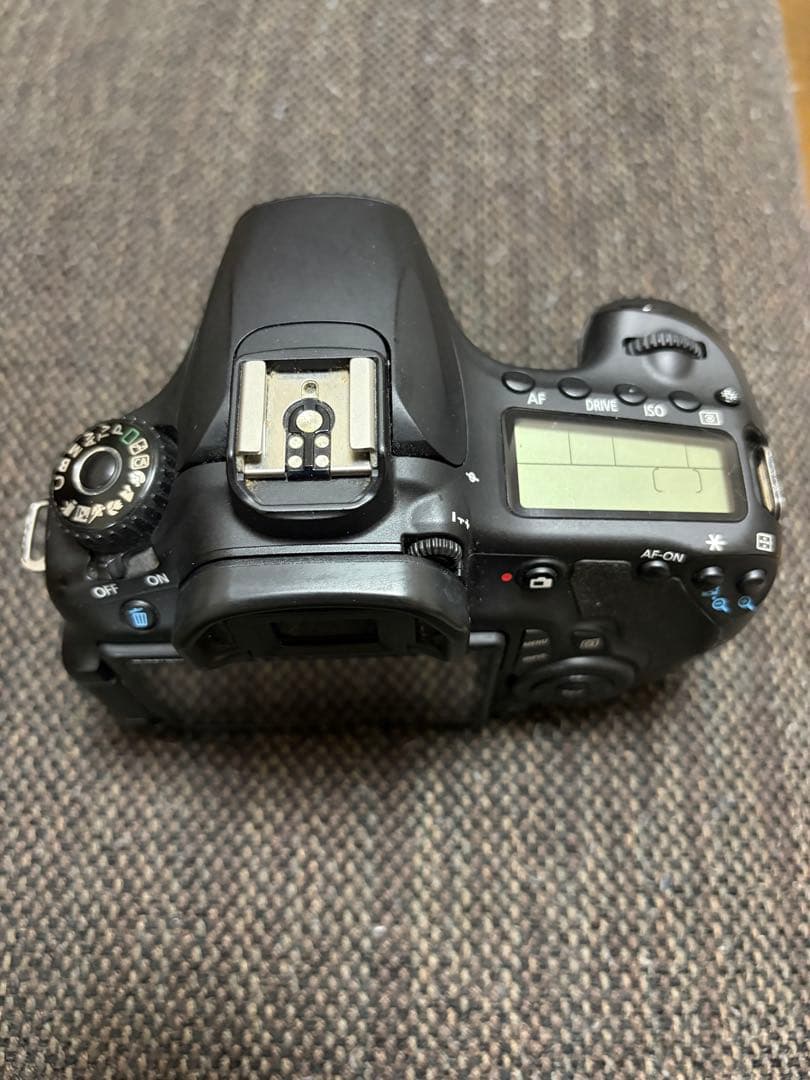 Canon EOS 60D デジタル一眼レフカメラ 本体とレンズ付き