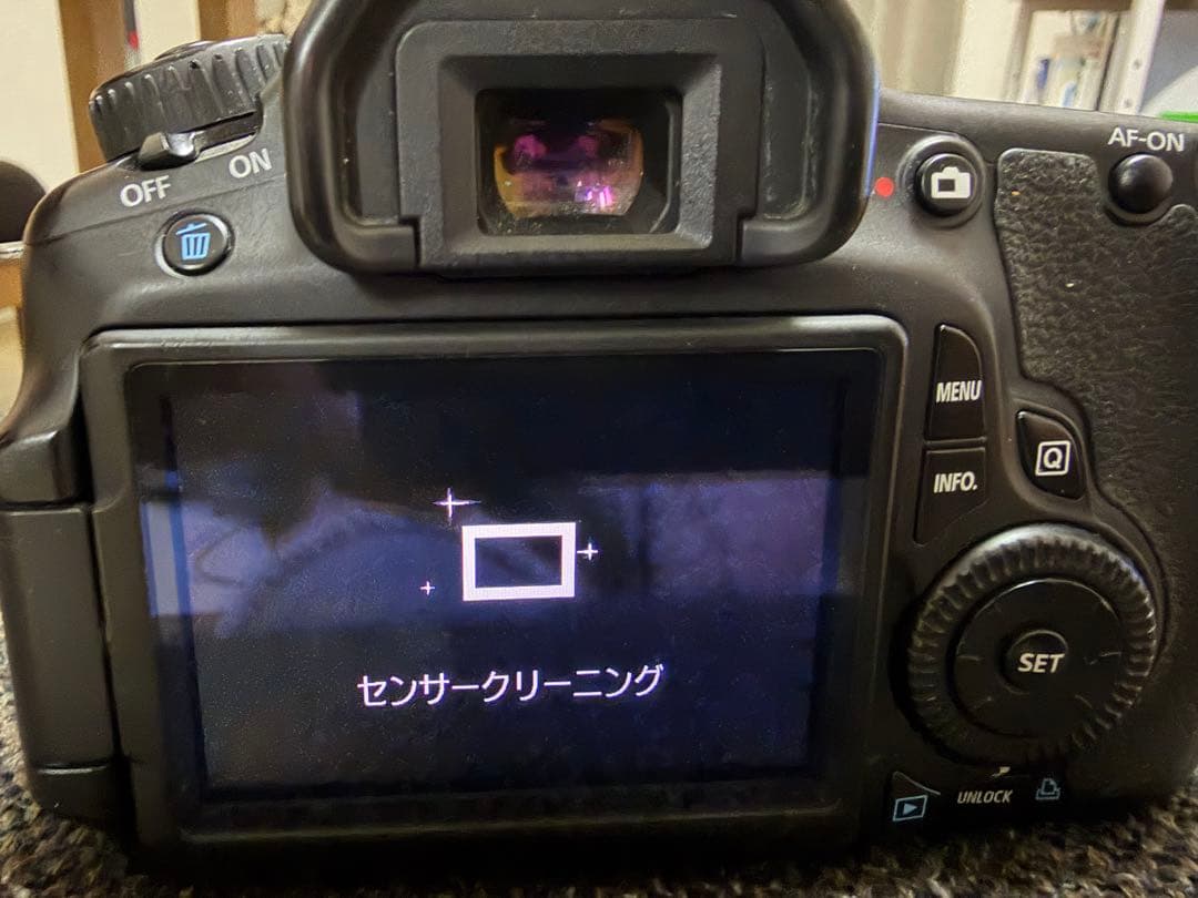 Canon EOS 60D デジタル一眼レフカメラ 本体とレンズ付き