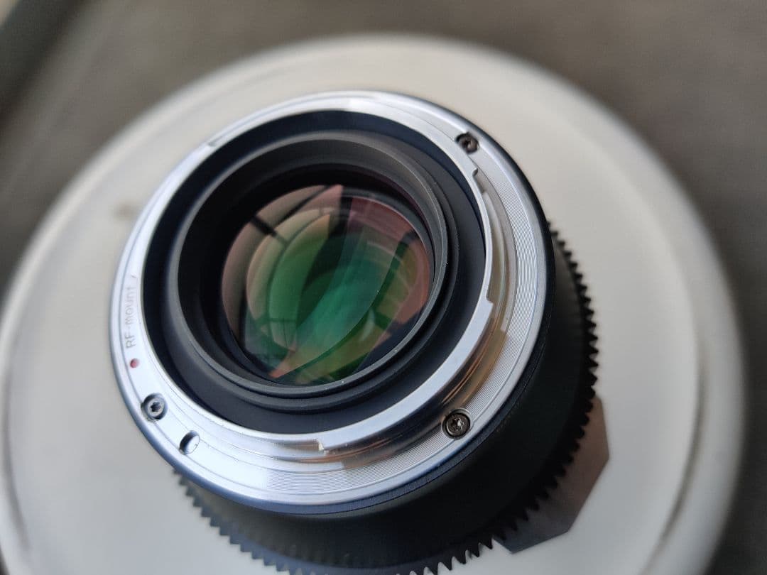 SIRUI アナモフィックレンズ フルサイズ 75mm T2.9 RFマウント