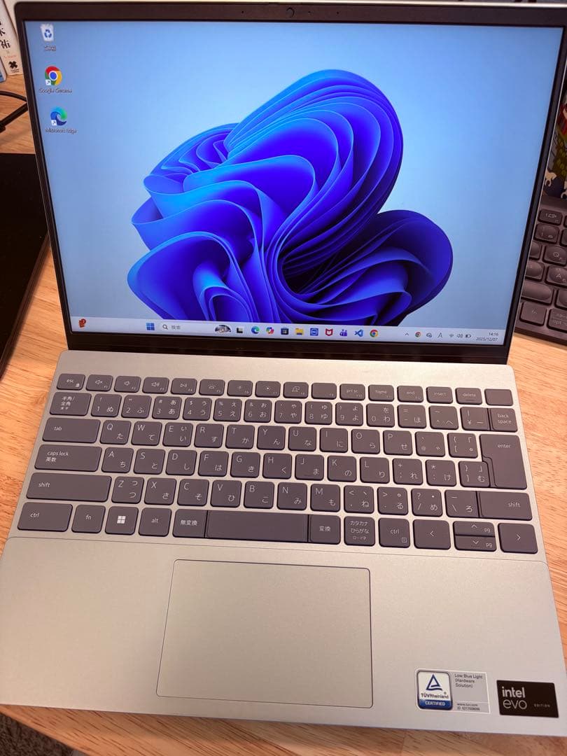 Dell Inspiron ノートPC Intel Evo