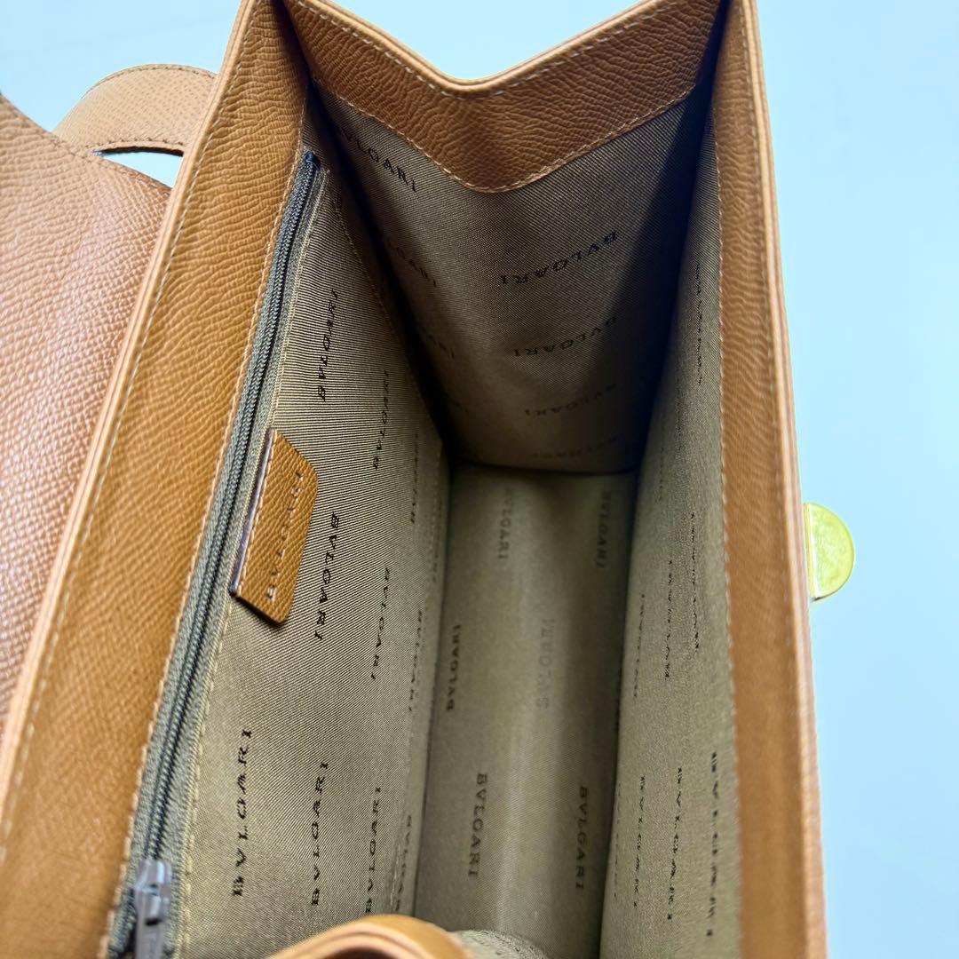 ブルガリ　BVLGARI レザー　ショルダーバッグ　ブラウン　225