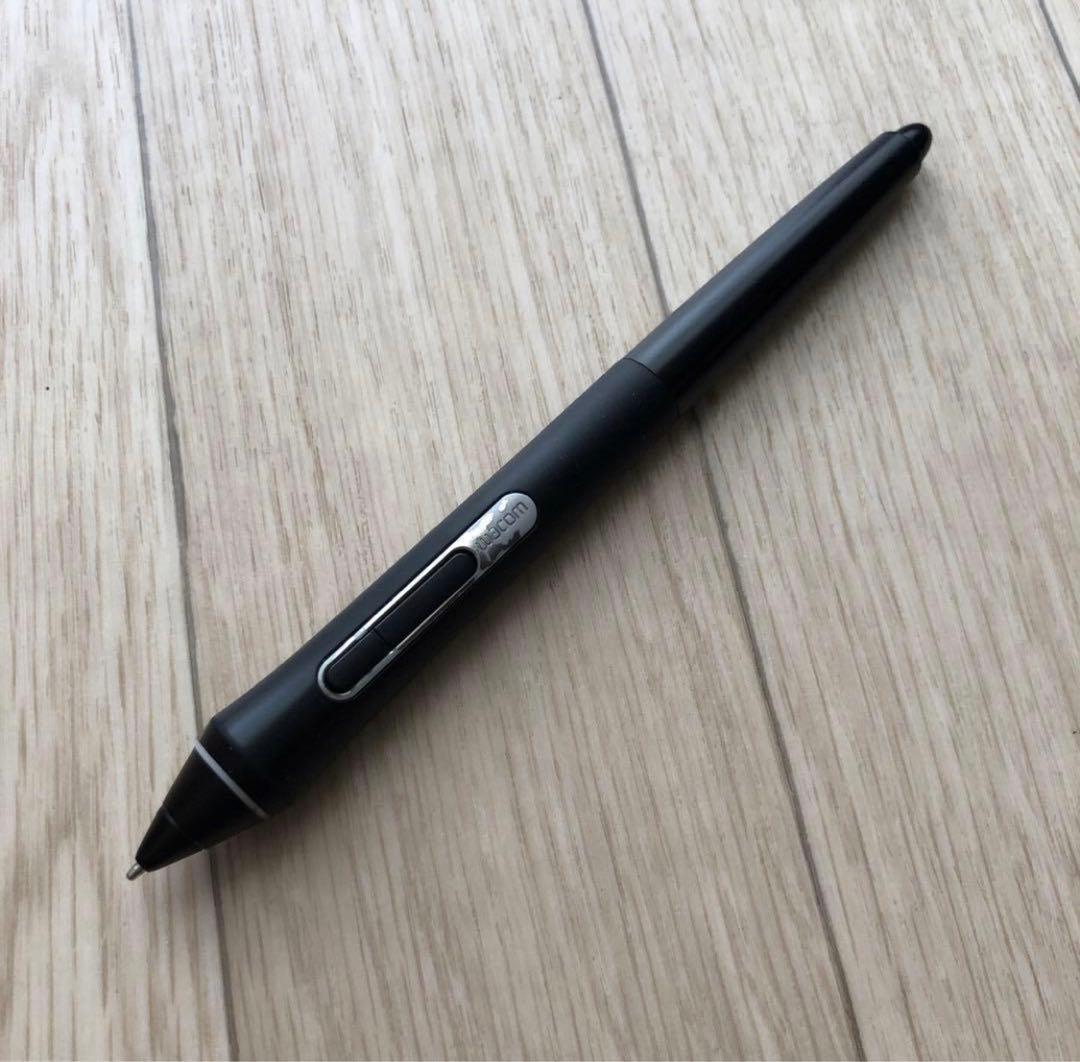 Wacom Intuos Pro ペンタブレット 本体　Small