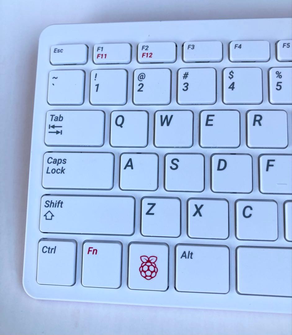 (未使用に近い)Raspberry Pi 400