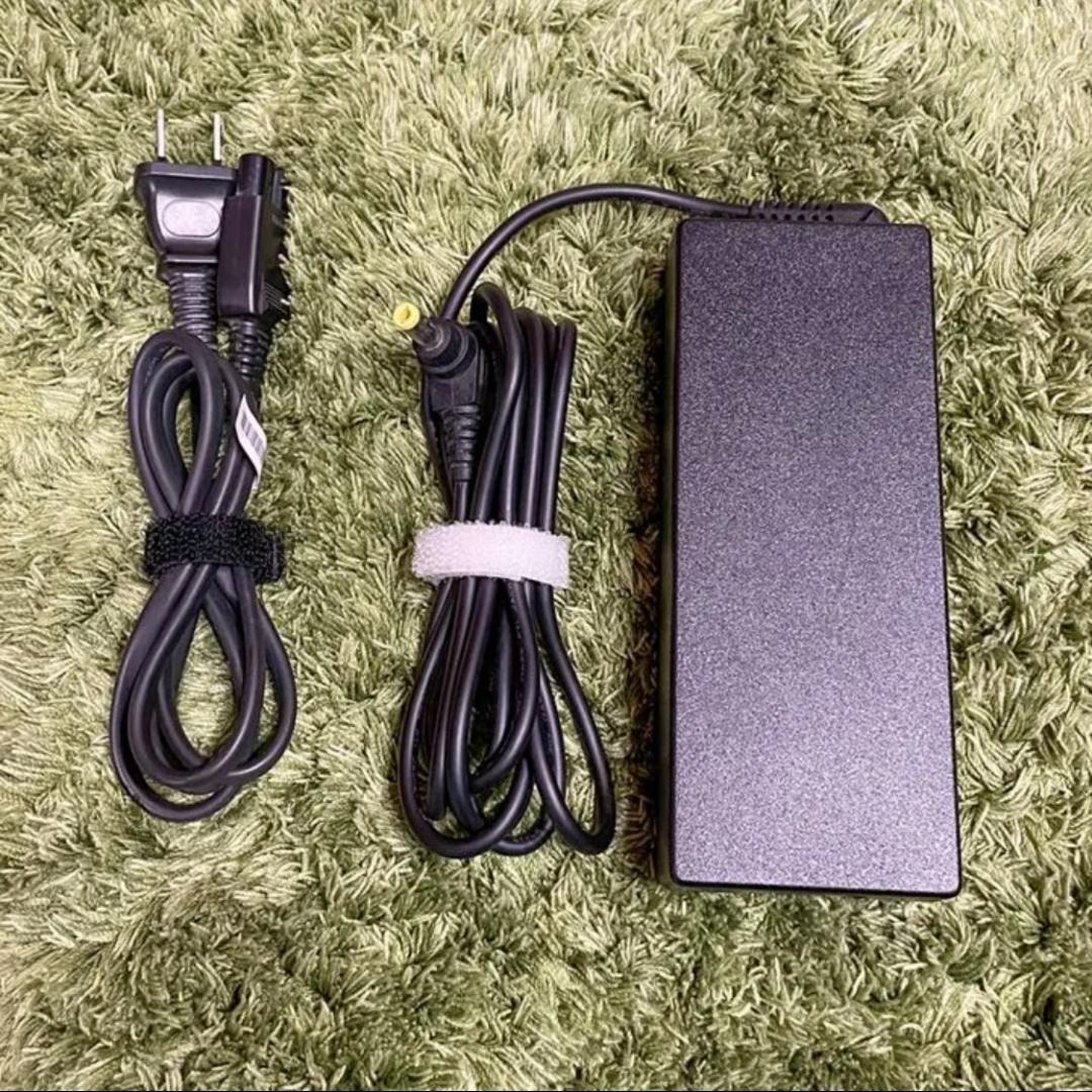 FUJITSU（富士通）液晶一体型パソコン　FMVE30DTB