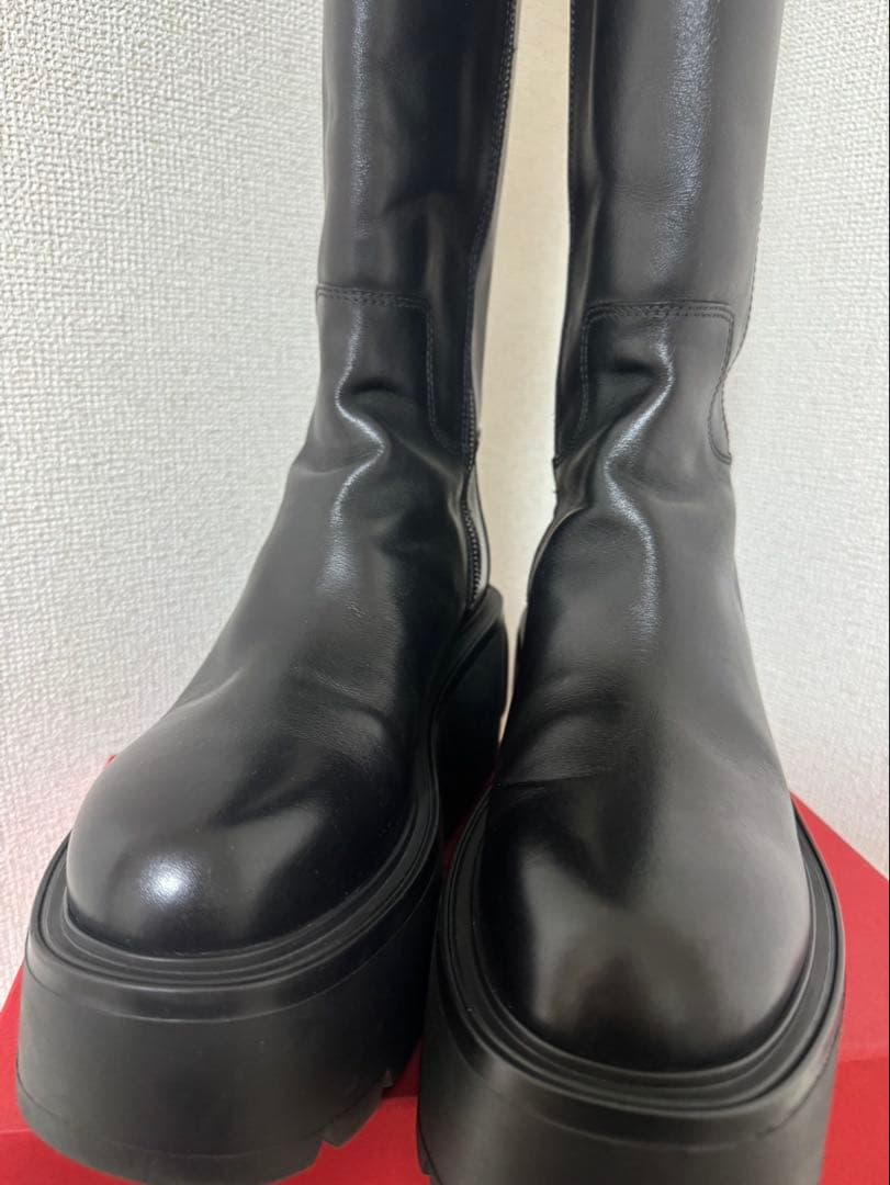valentinoプラットフォーム　37厚底ロングブーツ Vロゴ　ヴァレンティノ