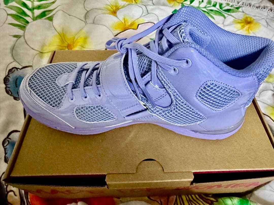 Rykaライカ新品テナシオスパープルシューズさいず23.5