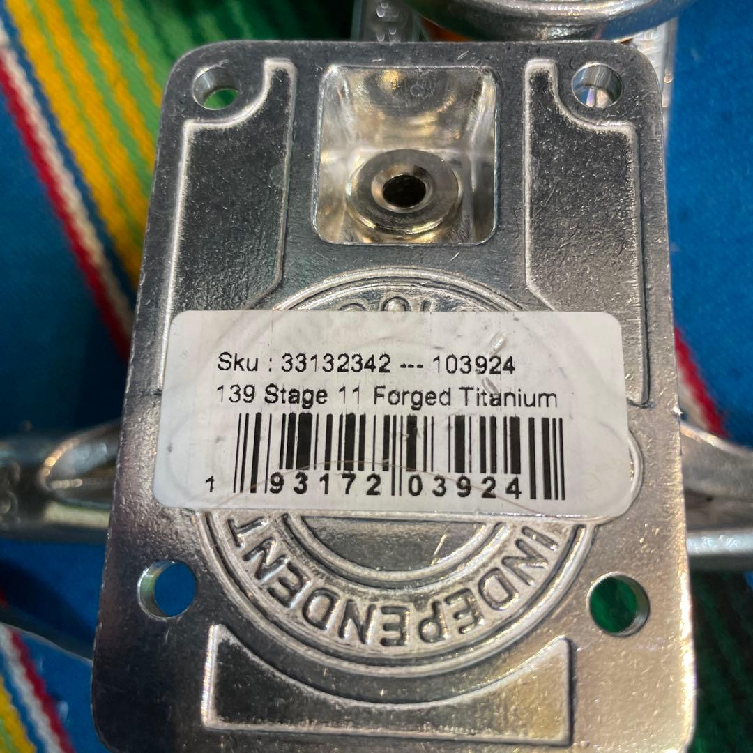 independent スケートボードトラック チタン　139