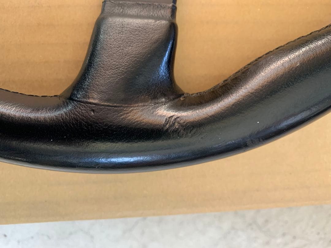 n*e様 ナルディ ガラ3 レザーステアリング 35φ ホーンボタン付