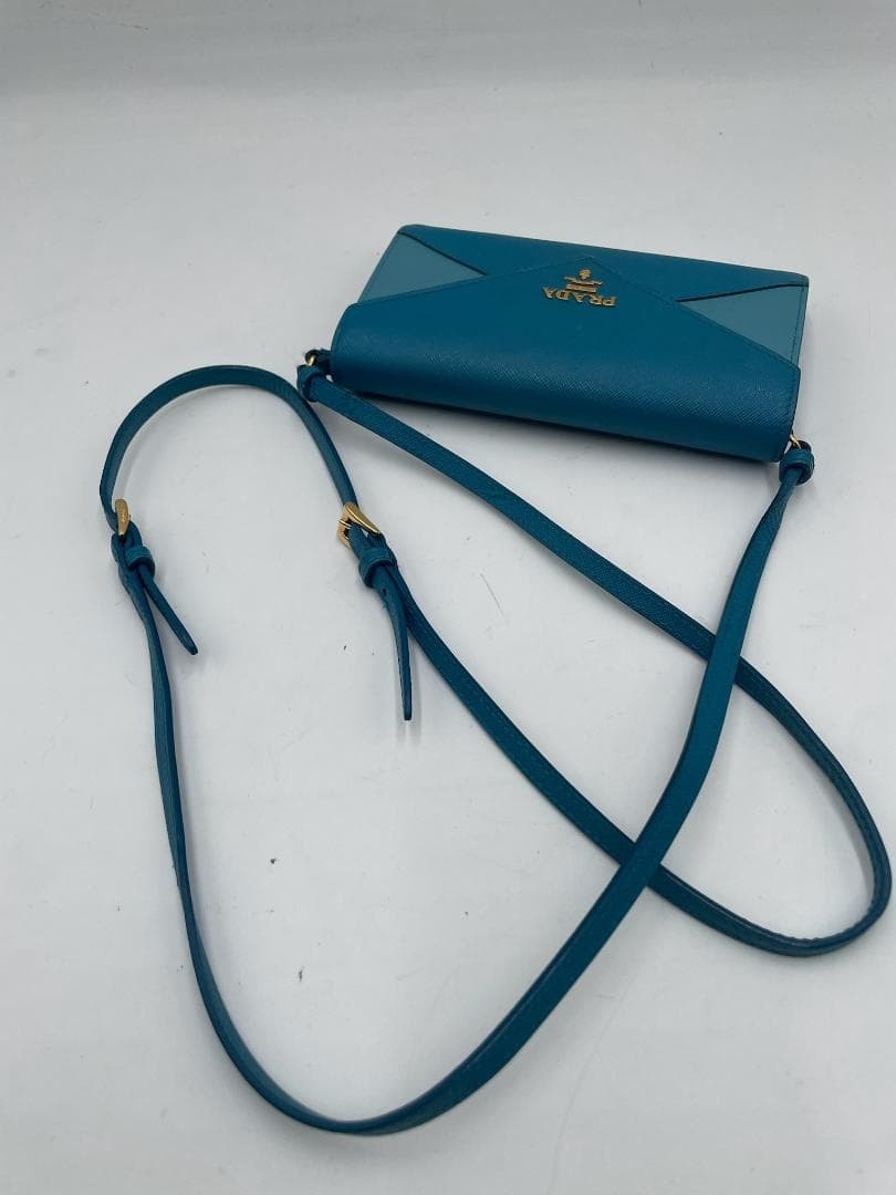 PRADA プラダ サフィアーノショルダーウォレット ティールカラー