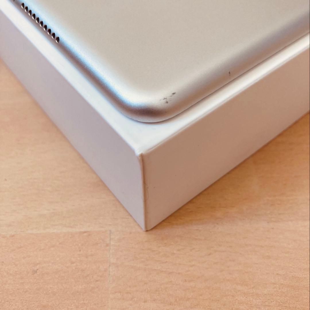 【美品】Apple iPad mini4 Wi-Fi Cellular 32GB