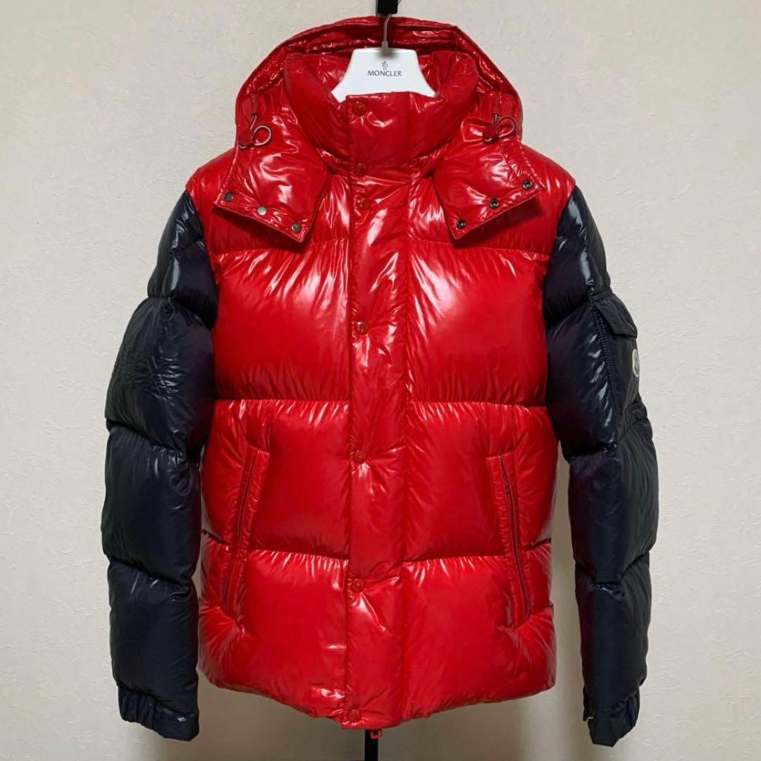 〔極美品〕モンクレール　 VION サイズ3 レッド　国内正規品　5D175