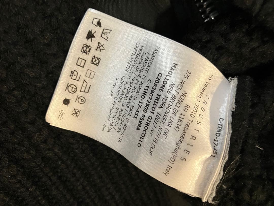 Moncler モンクレール　サイドジップデザインのざっくりニット　メンズ