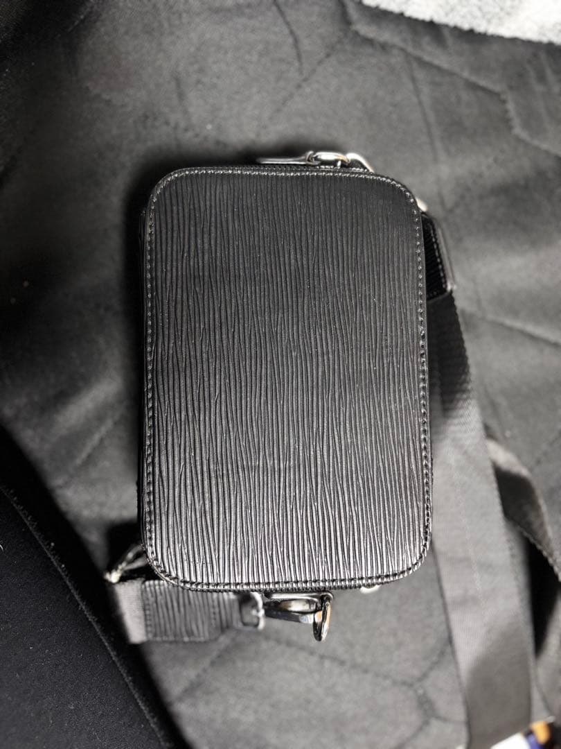 glitter ブラックショルダーバッグ