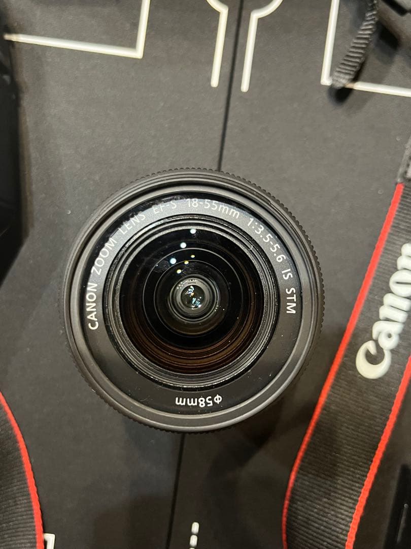 Canon EOS kiss x8i デジタル一眼レフ