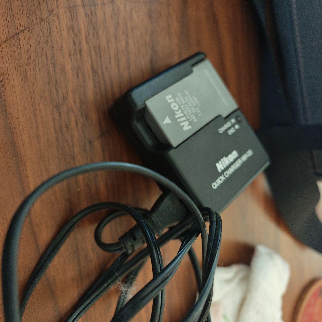 Nikon D3000 デジタル一眼レフカメラ レンズセット　清掃用具バッグ付き