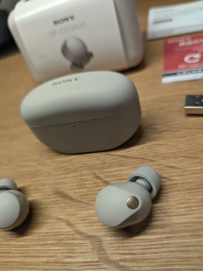 美品◆SONY WF-1000XM5 WHITE ✦シリコンケース付