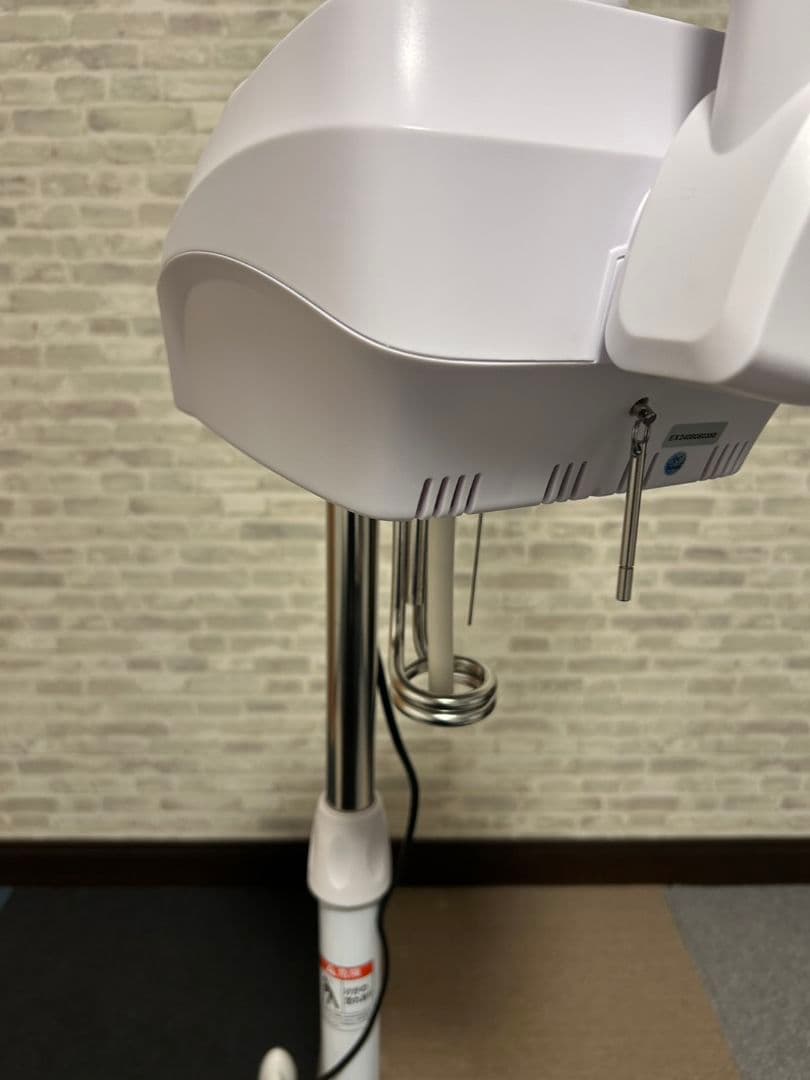 セブンビューティー　オゾンフェイシャルスチーマー　FS300 ホワイト