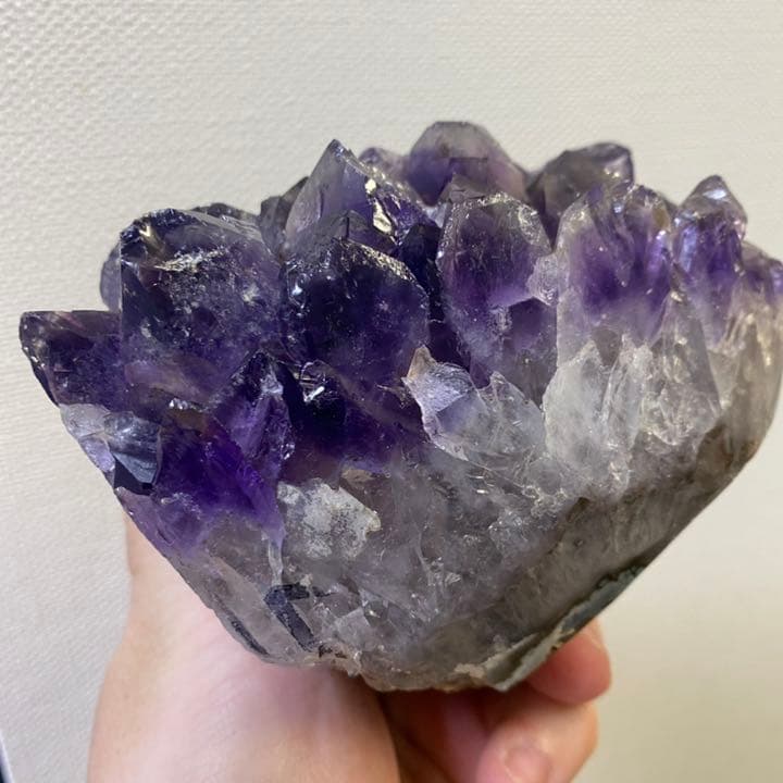 絶品☆濃紫の煌めき キラキラ☆アメジストクラスター　パワーストーンA630