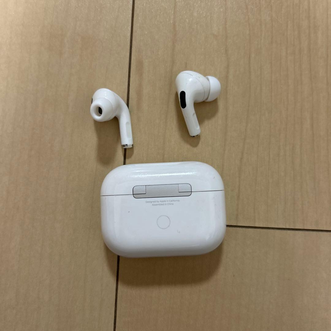 Apple AirPods Pro 本体 ホワイト ノイズキャンセリング付き
