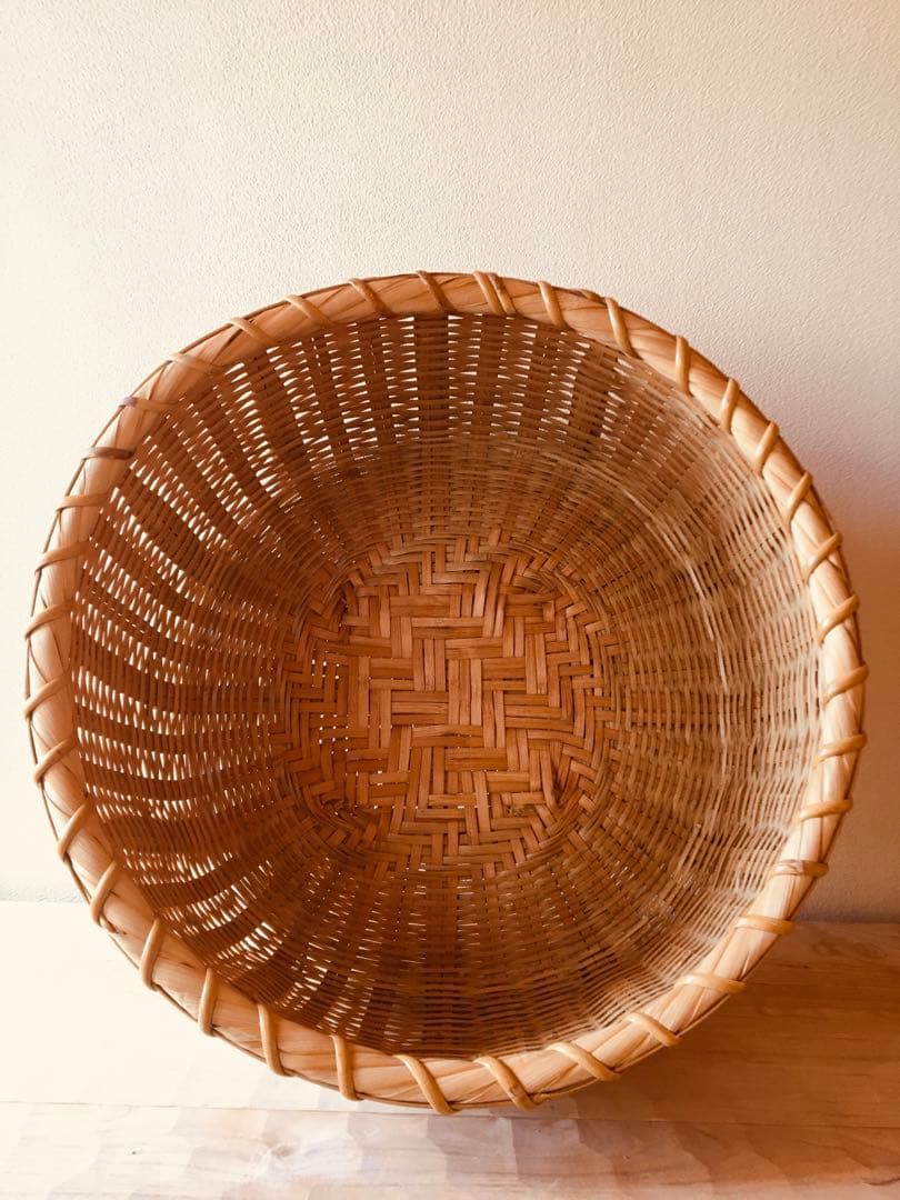 竹 大きな収納かご ①