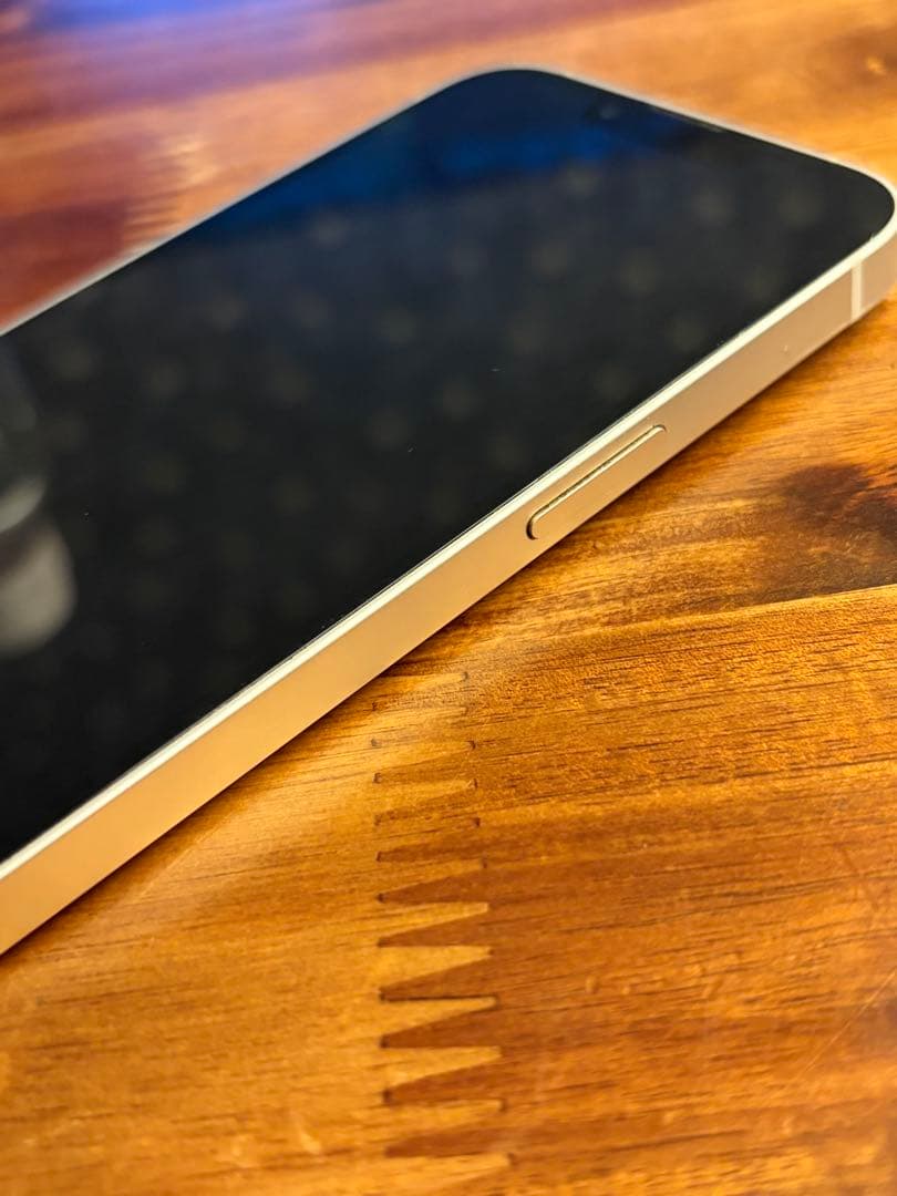 Apple iPhone 13 ホワイト 本体　256GB SIMフリー