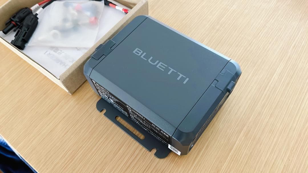 発電機・ポータブル電源 BLUETTI CHARGER1