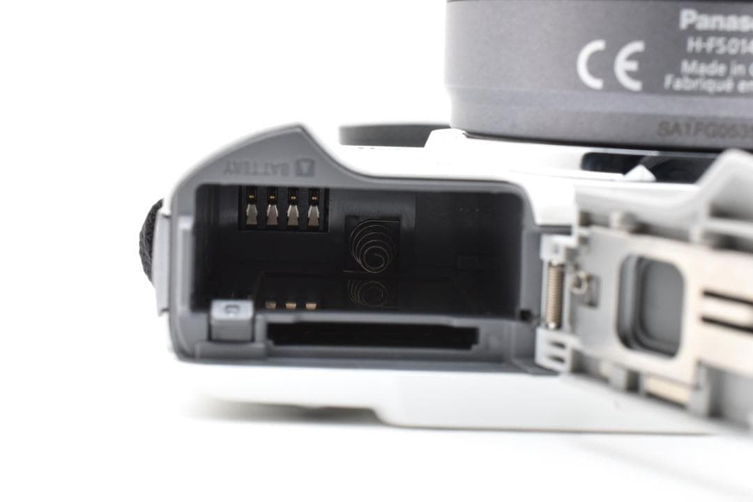 美品 Panasonic LUMIX DMC-GF3 ミラーレス一眼 フルセット