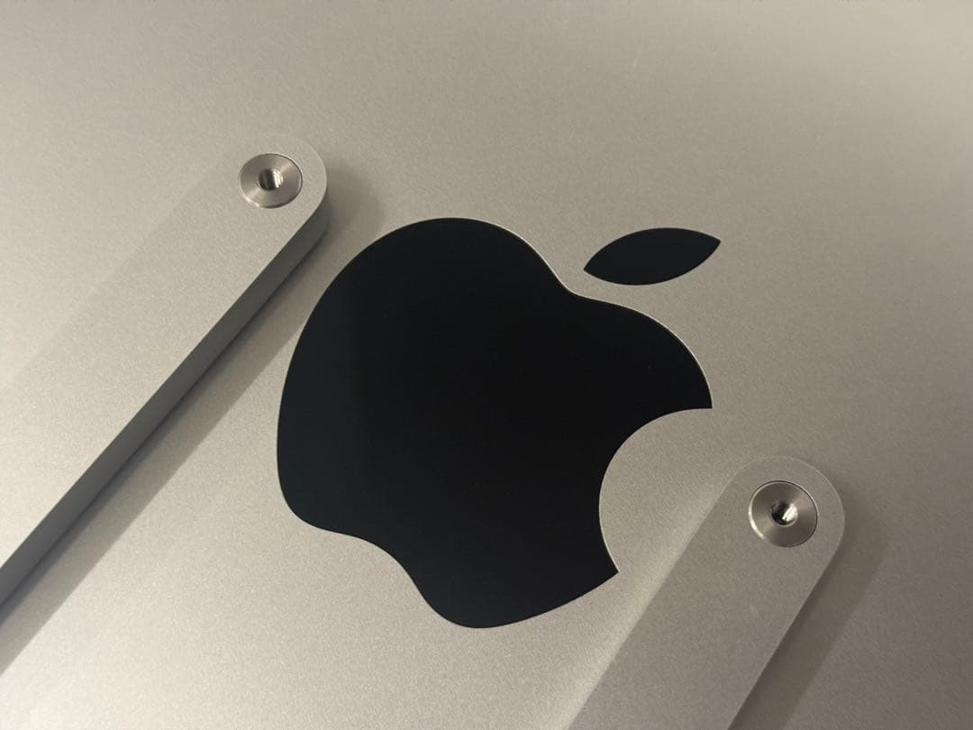 Apple Studio Display - 標準ガラス - VESAマウント