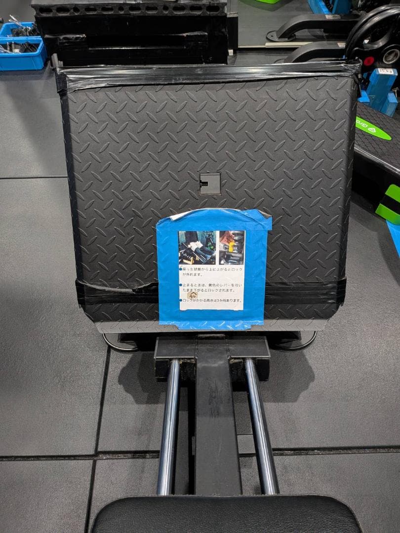 直接引取　Powertec パワーテック コンパクトレッグスレッド レッグプレス