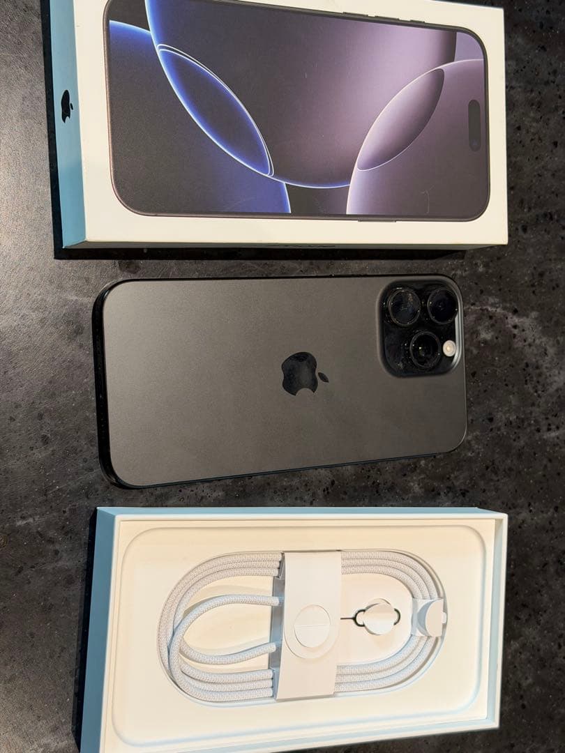 iPhone16ProMax 256GB Apple Store購入品