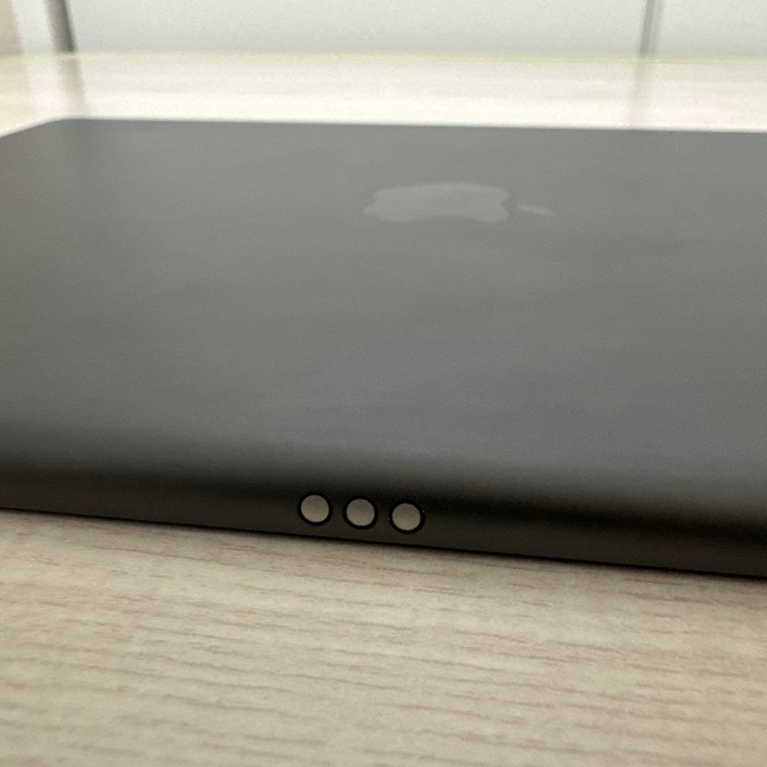 iPad 第7世代 Wi-Fiモデル 32GB スペースグレイ