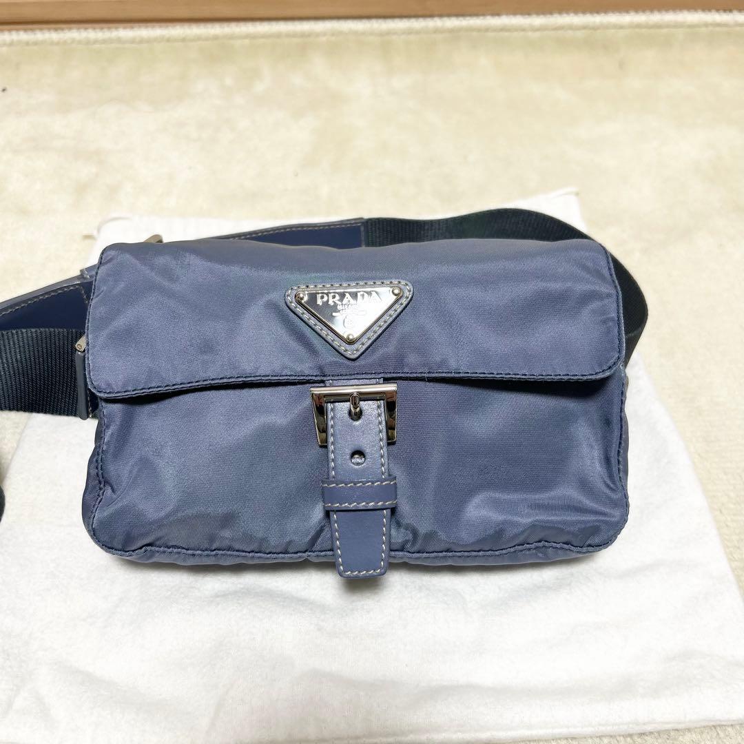 美品　プラダ　PRADA ボディバッグ　ウエストポーチ　ミニショルダーバッグ