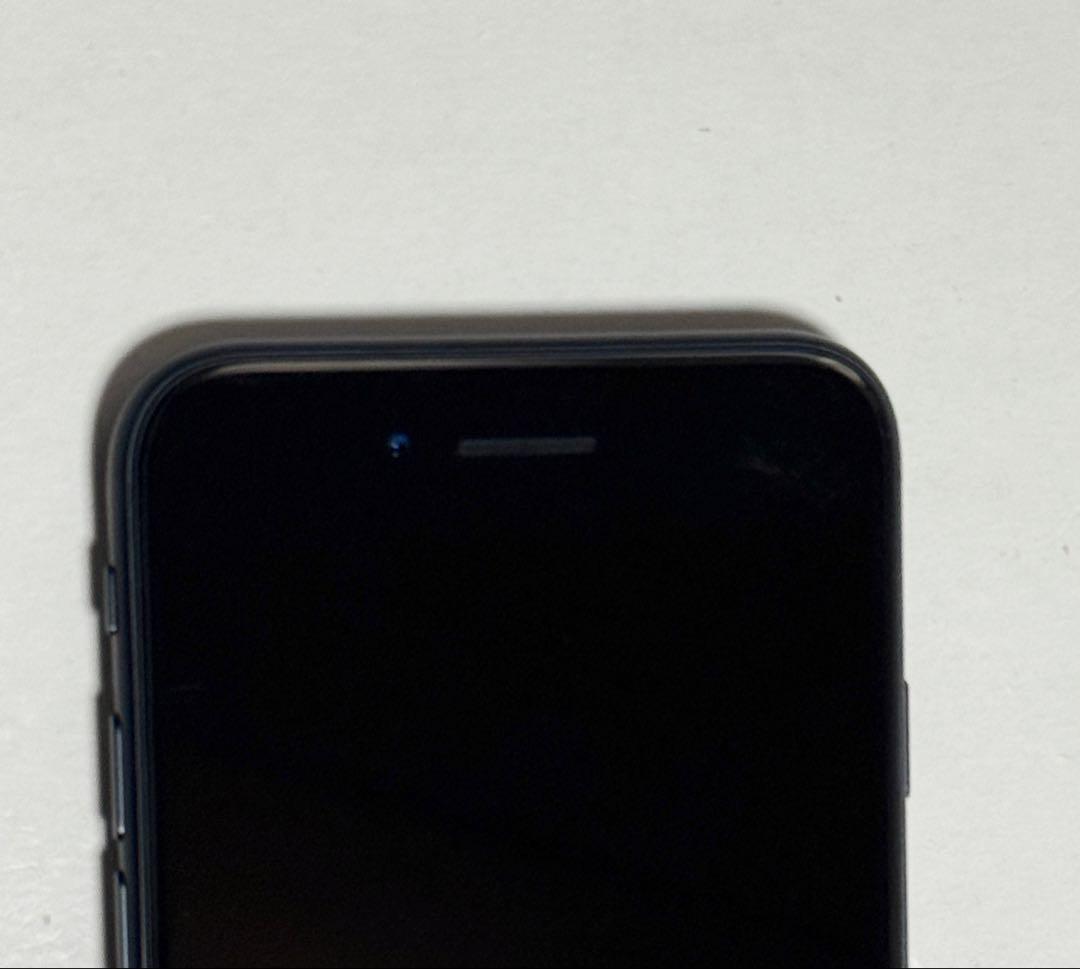 美品　バッテリー最大容量100％　iPhone SE 3 64GB SIMフリー