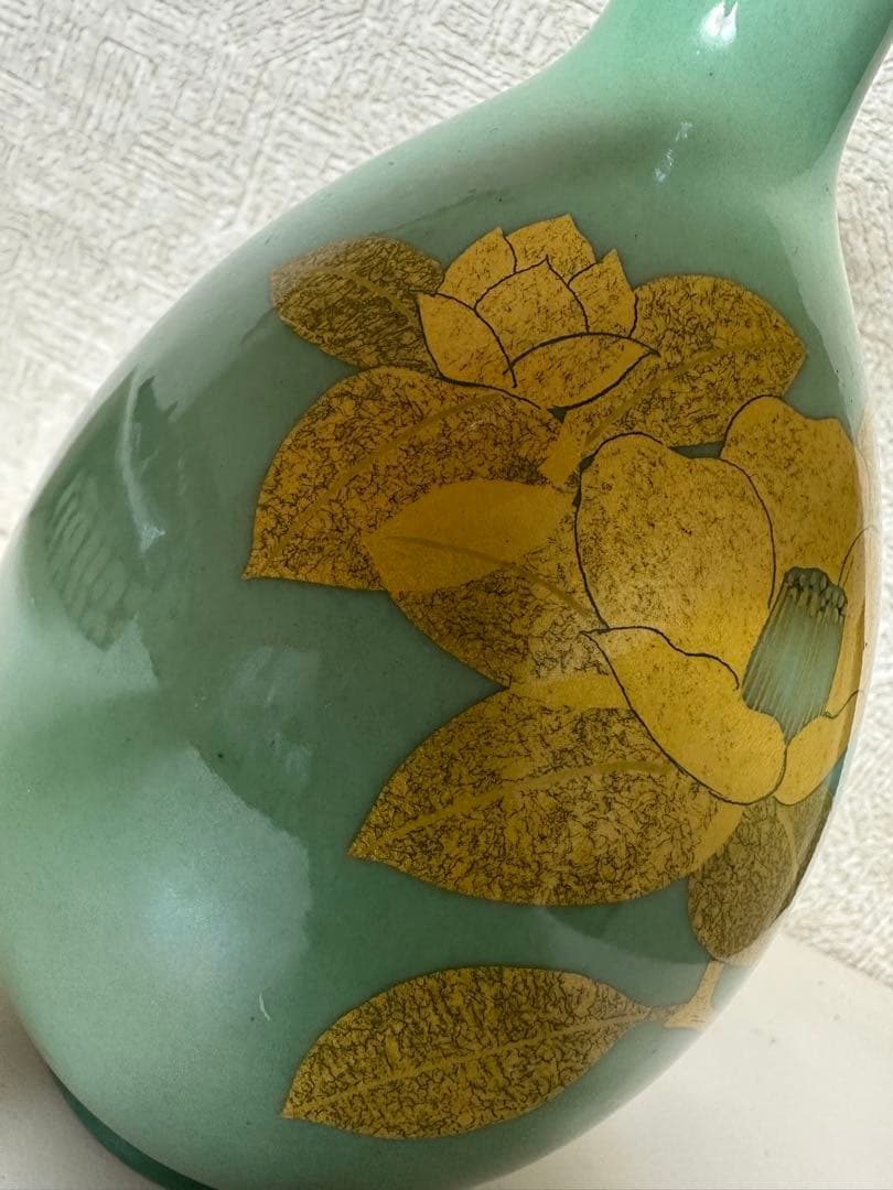 希少 九谷花生 人間国宝 吉田美統 釉裏金彩椿文 九谷焼 花器 花瓶