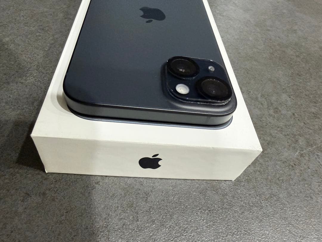 iPhone 15 plus本体 128GB ブラック simフリー