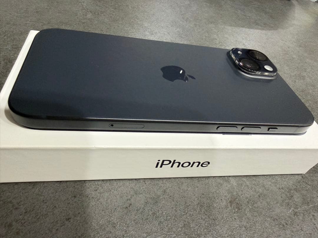 iPhone 15 plus本体 128GB ブラック simフリー