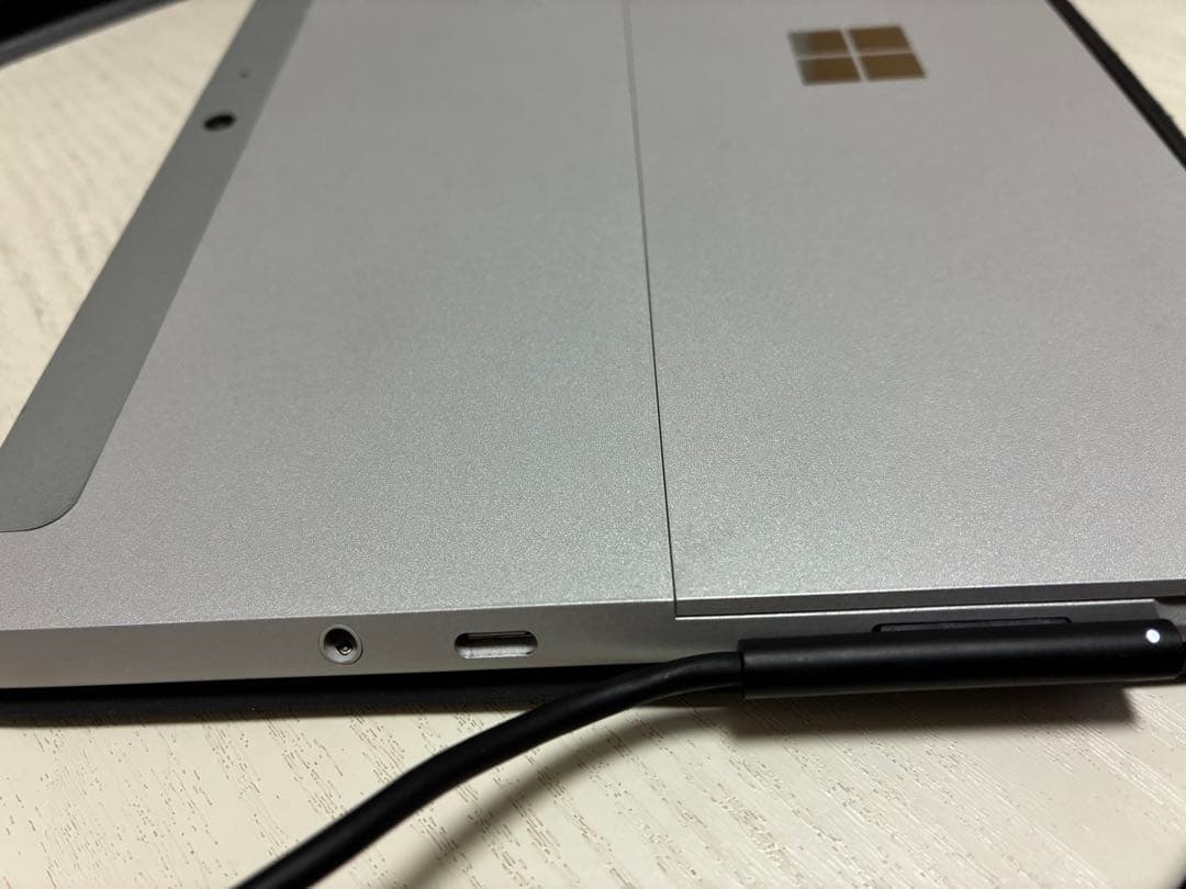 Surface Go2 8GB/128GB m3-8100Y ペン、ケース付