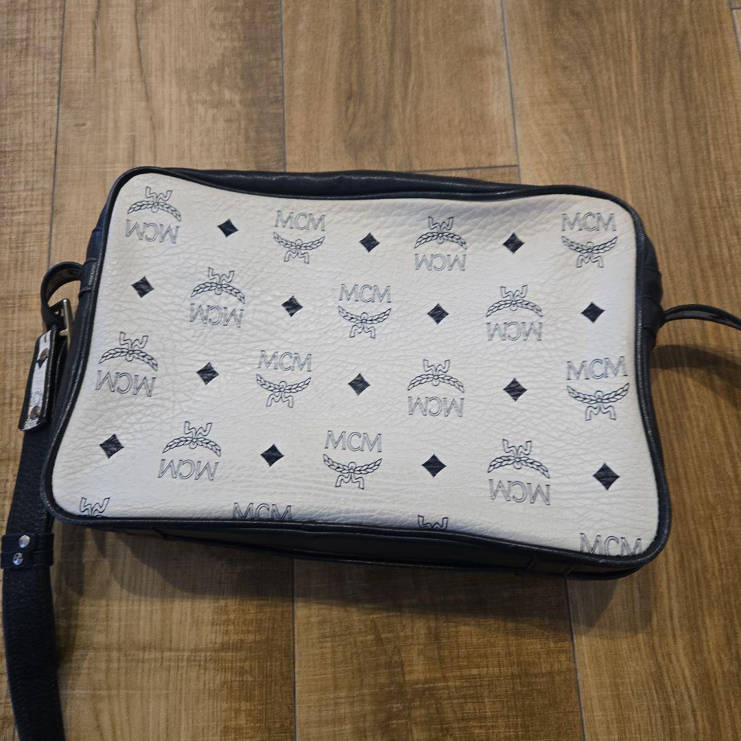 MCM 　ショルダーバッグ