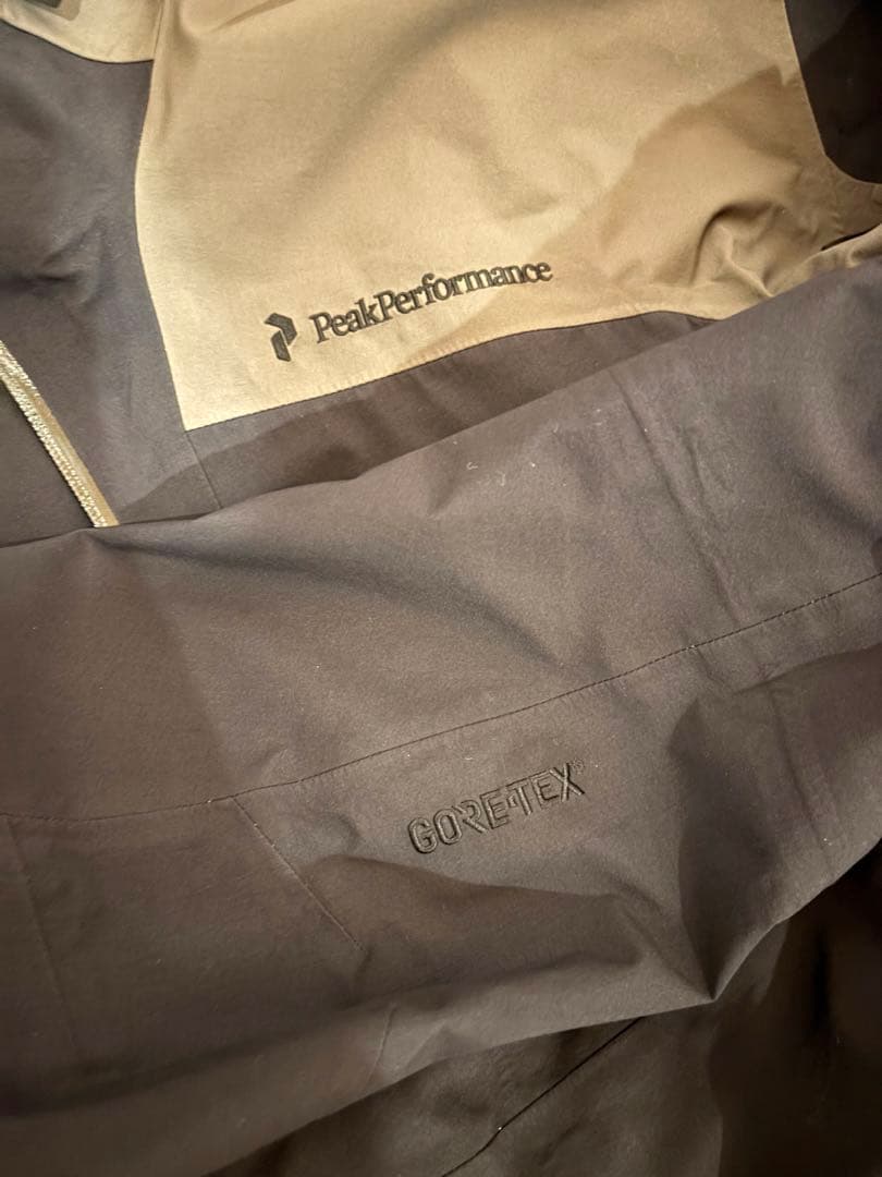 【最終値下げ】PeakPerformance スキーウェア